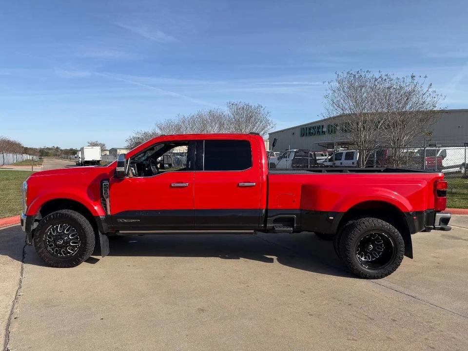 2023 Ford Super Duty 5th Gen - Image 3 of 12