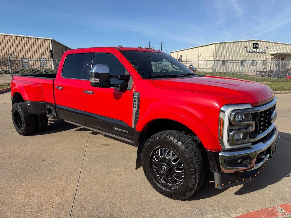 2023 Ford Super Duty 5th Gen - Image 15 of 21