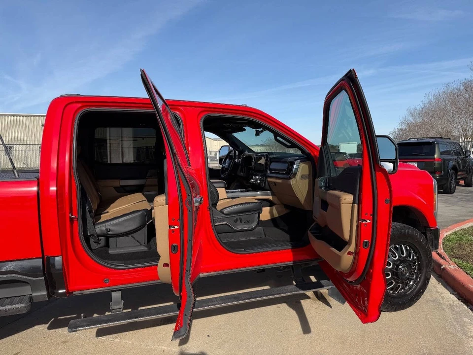 2023 Ford Super Duty 5th Gen - Image 18 of 21