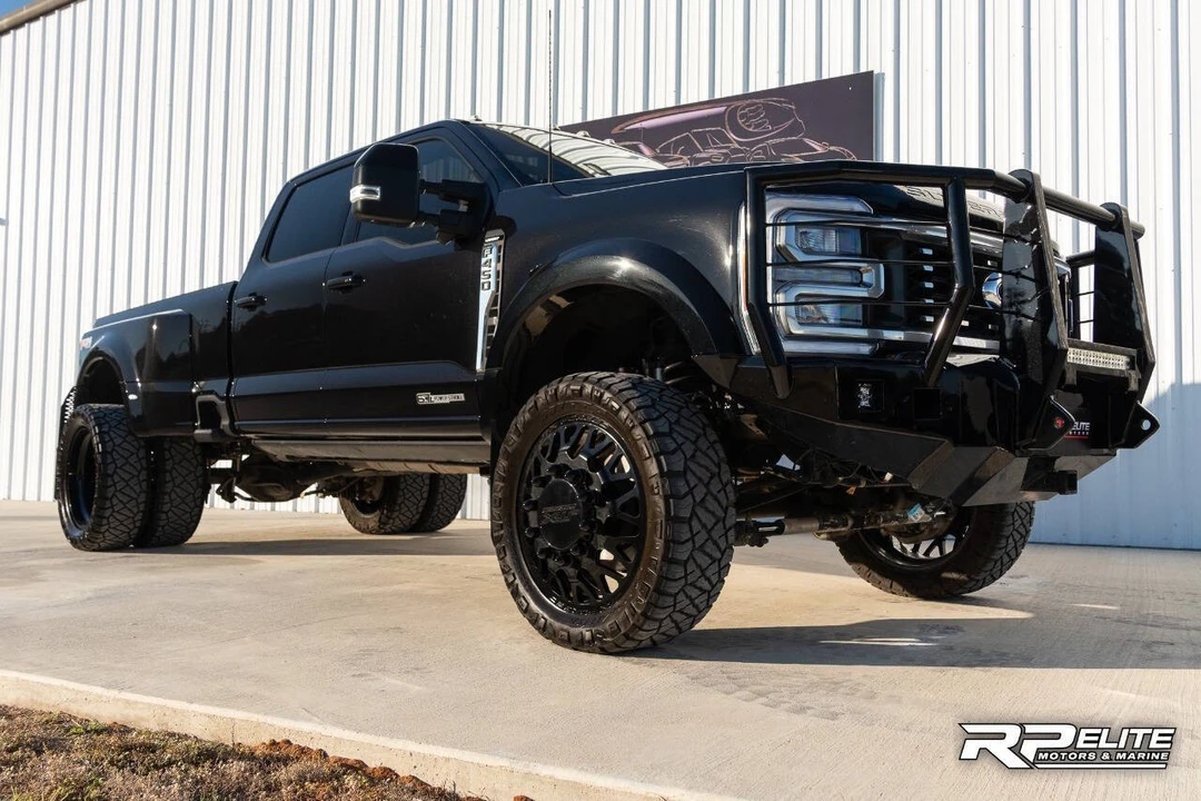 2023 Ford Super Duty 5th Gen - Image 14 of 21