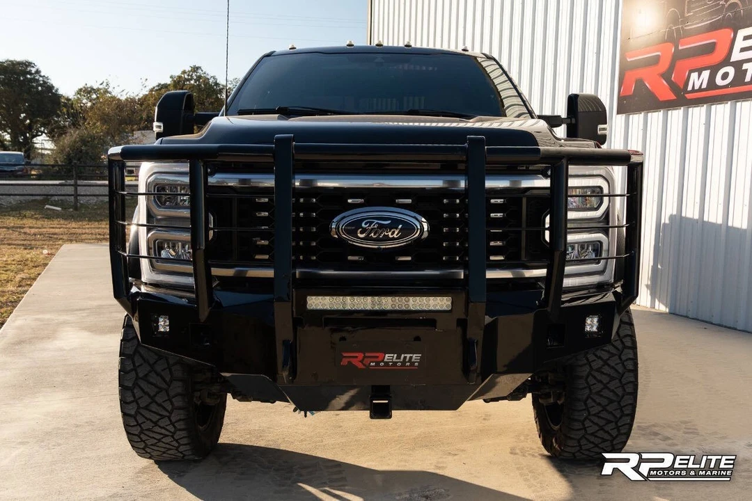 2023 Ford Super Duty 5th Gen - Image 15 of 21