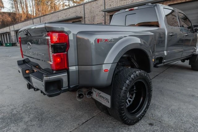 2023 Ford Super Duty 5th Gen - Image 16 of 21