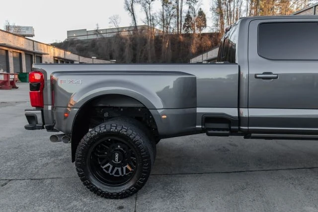 2023 Ford Super Duty 5th Gen - Image 14 of 21