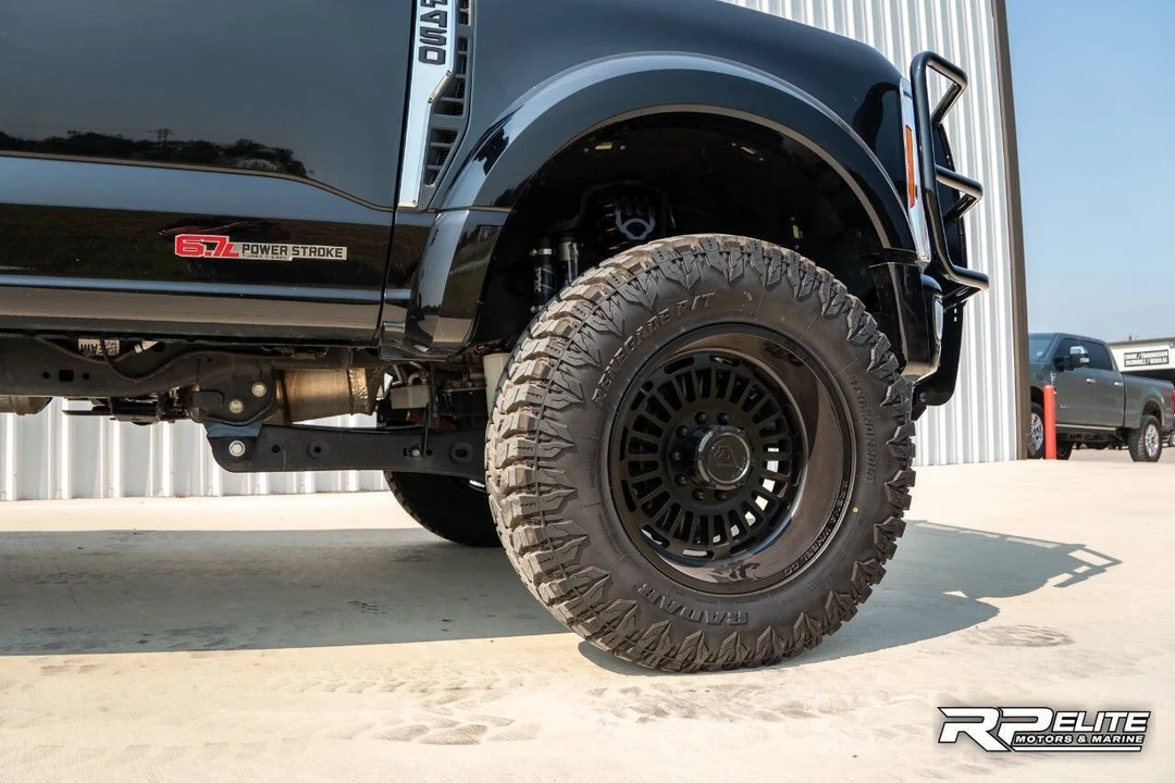2023 Ford Super Duty 5th Gen - Image 16 of 21