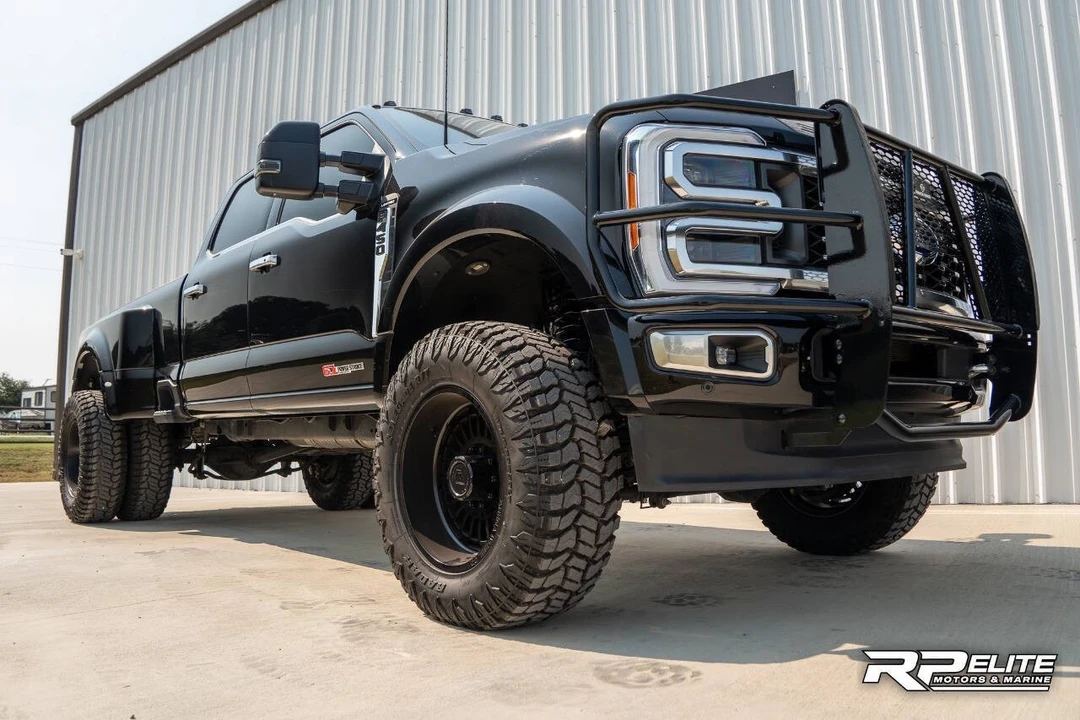 2023 Ford Super Duty 5th Gen - Image 17 of 21