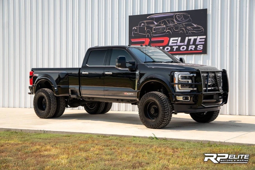 2023 Ford Super Duty 5th Gen - Image 2 of 21