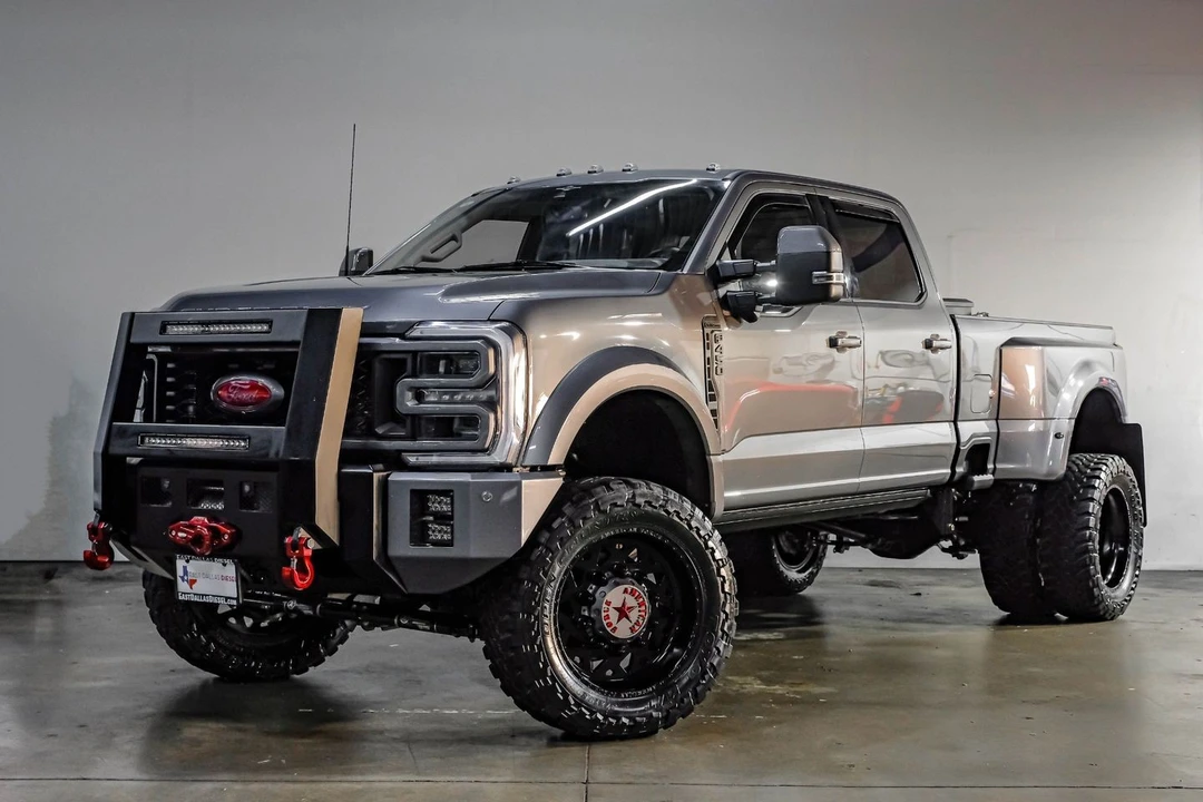 2023 Ford Super Duty 5th Gen - Image 8 of 12
