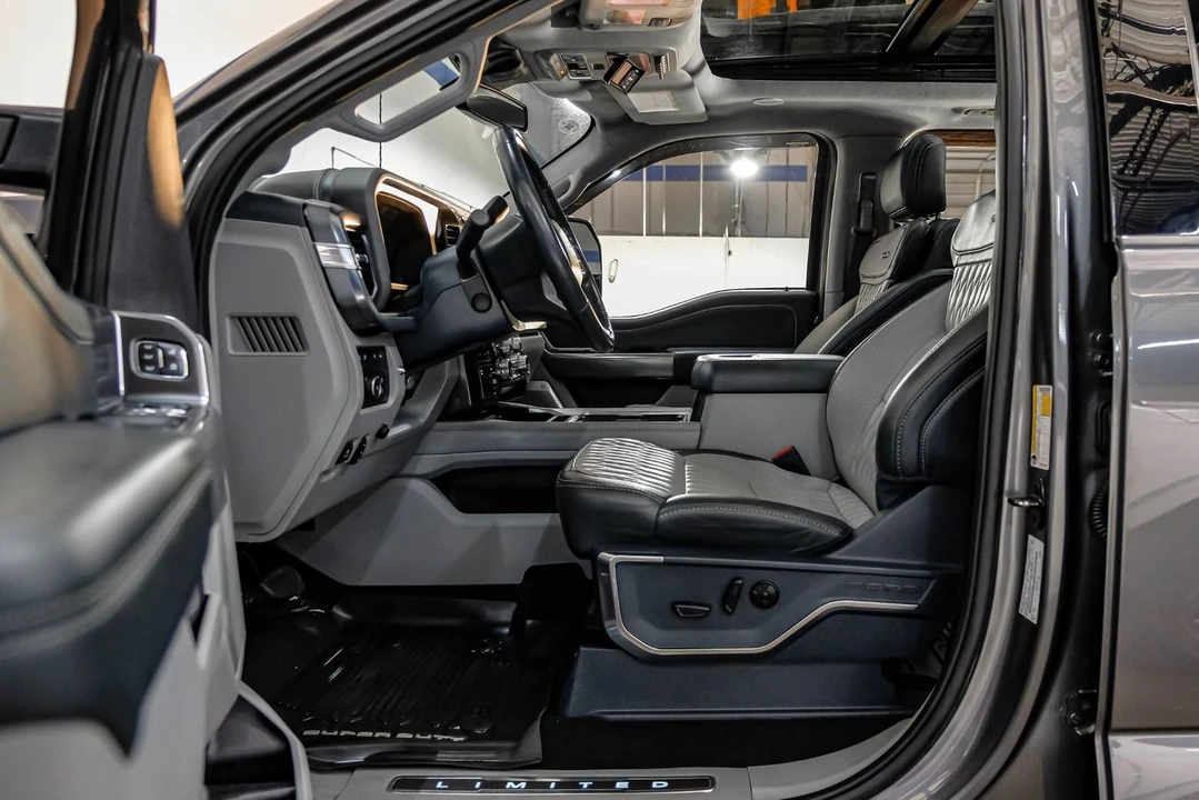 2023 Ford Super Duty 5th Gen - Image 4 of 12