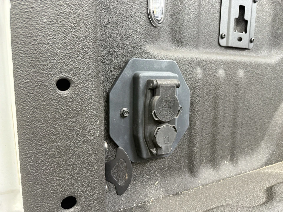 2023 Ford Super Duty 5th Gen - Image 10 of 12
