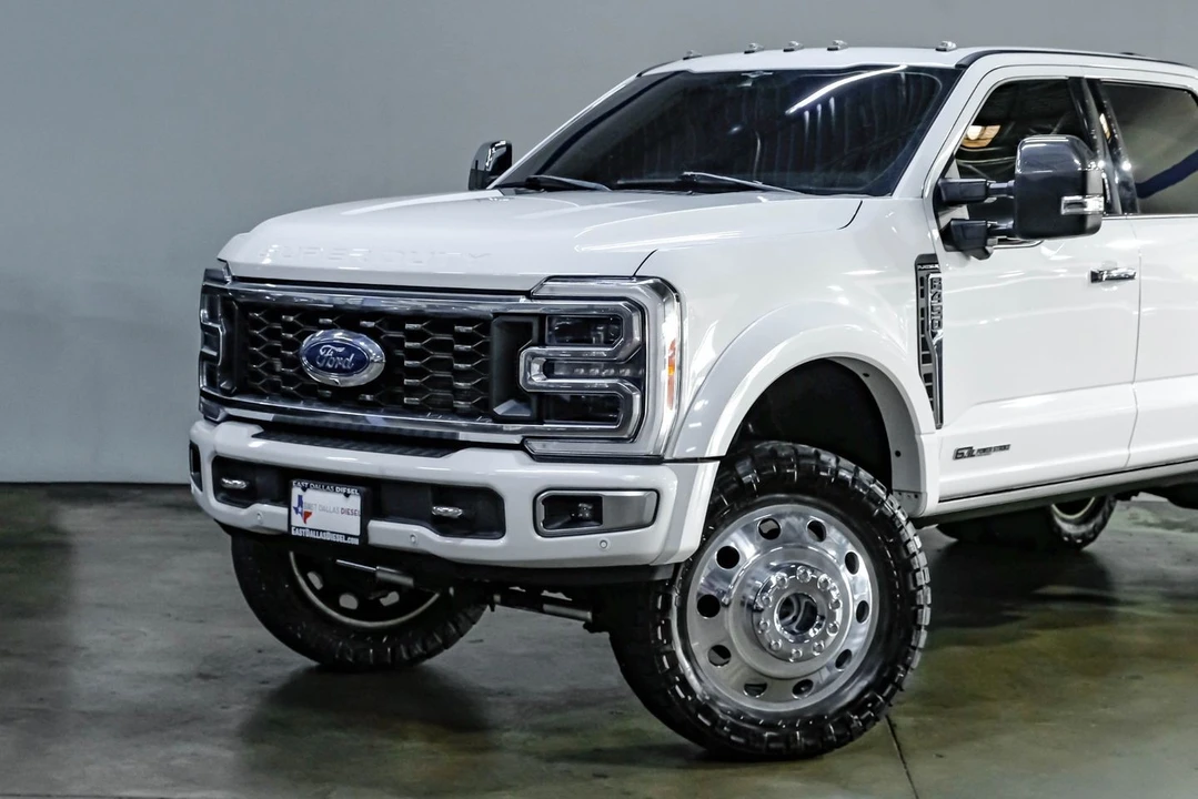 2023 Ford Super Duty 5th Gen - Image 9 of 31