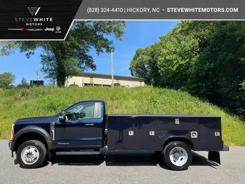 2023 Ford F-450 Super Duty Regular Cab Chassis 4WD