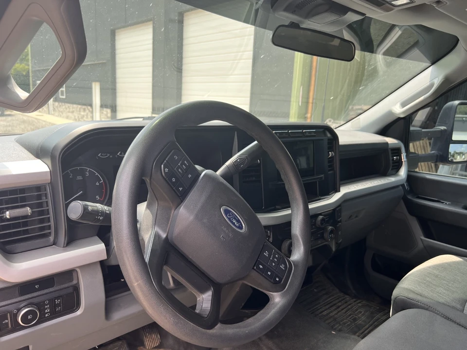 2023 Ford Super Duty 5th Gen - Image 10 of 17