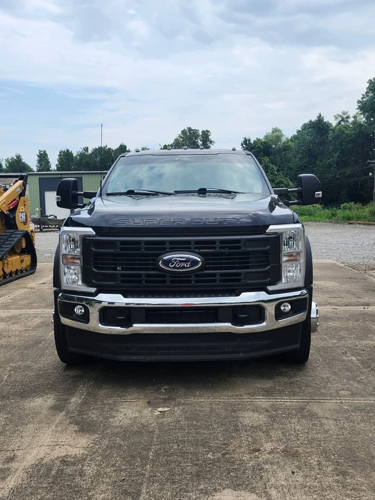 2023 Ford Super Duty 5th Gen - Image 2 of 17