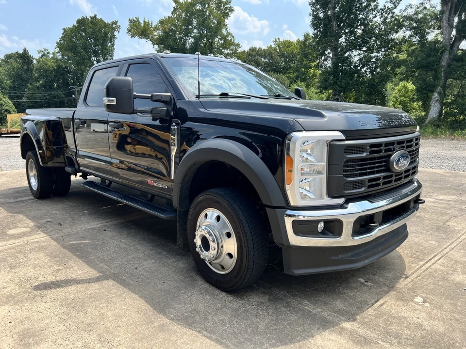 2023 Ford Super Duty 5th Gen - Image 15 of 17