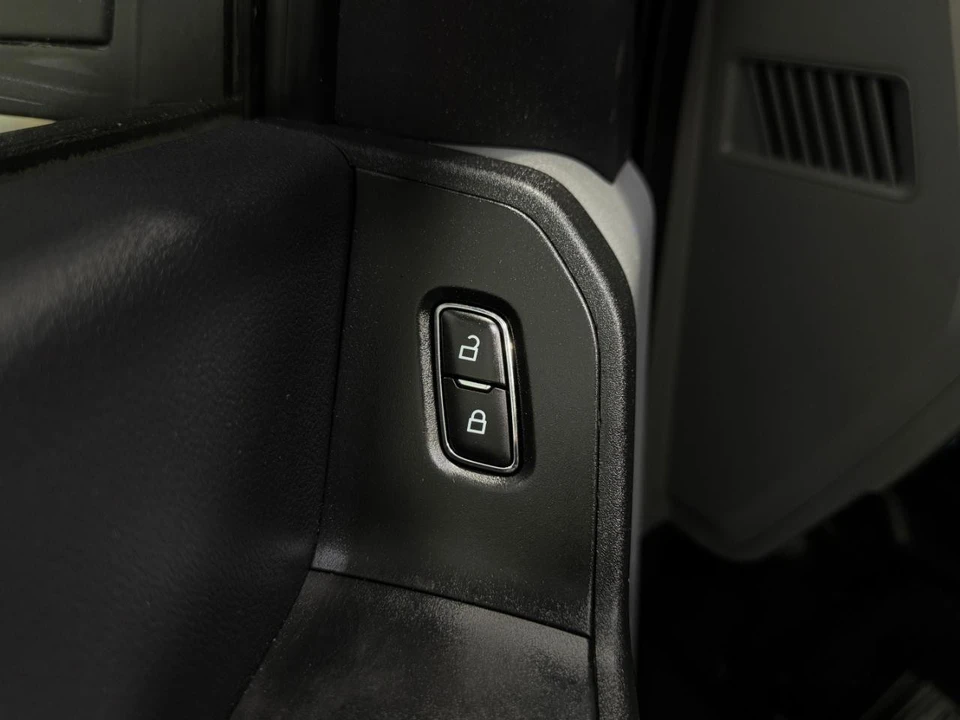 2023 Ford Super Duty 5th Gen - Image 28 of 31
