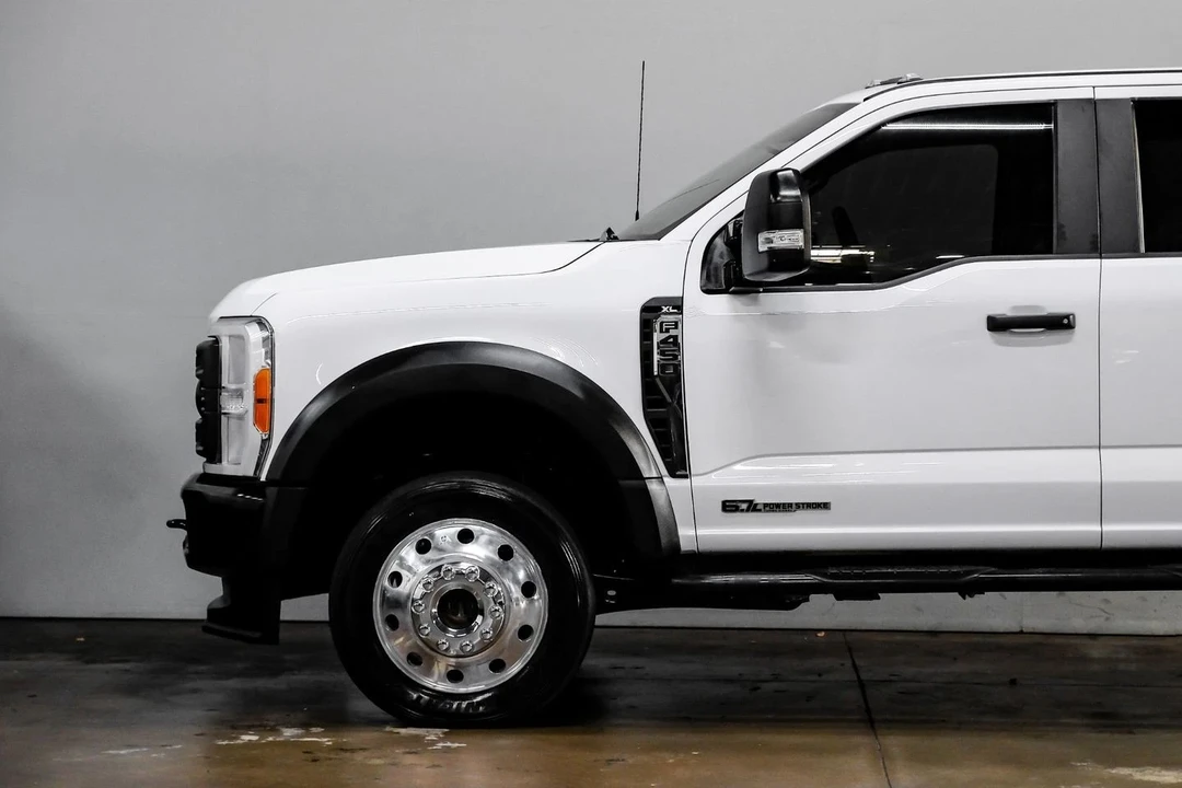 2023 Ford Super Duty 5th Gen - Image 17 of 21