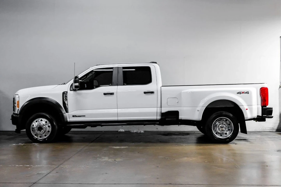 2023 Ford Super Duty 5th Gen - Image 16 of 21