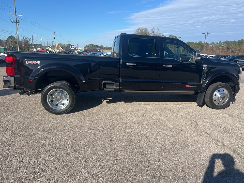 2023 Ford Super Duty 5th Gen - Image 7 of 10