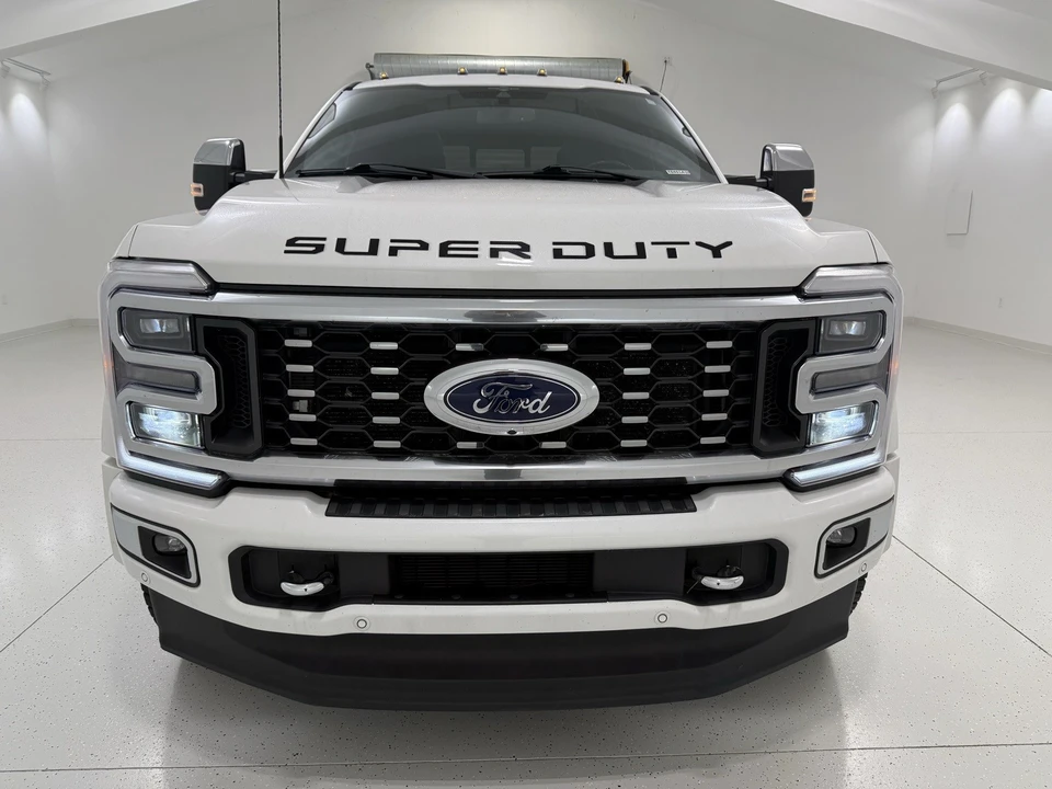 2023 Ford Super Duty 5th Gen - Image 2 of 12