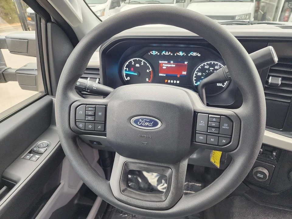 2023 Ford Super Duty 5th Gen - Image 16 of 31