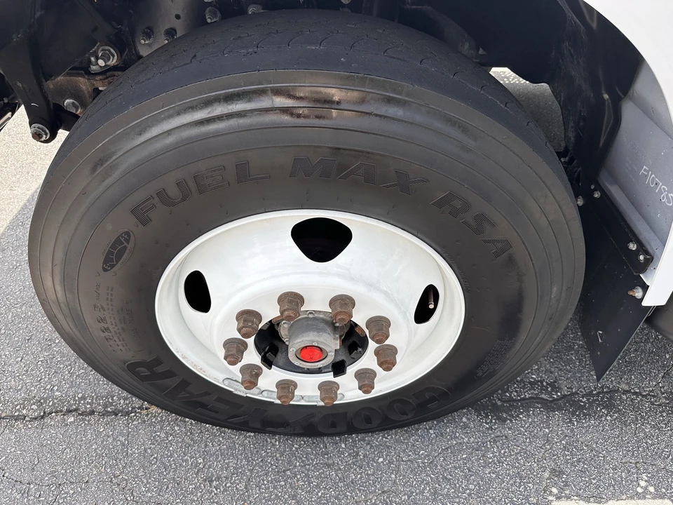 2023 Ford Super Duty 5th Gen - Image 23 of 24