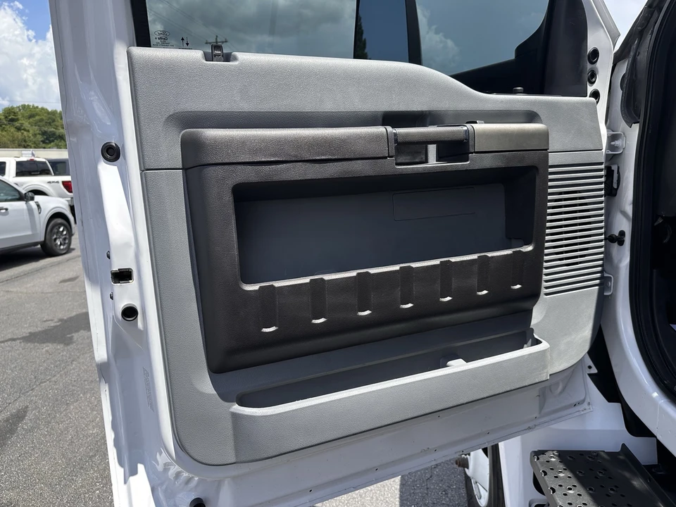 2023 Ford Super Duty 5th Gen - Image 9 of 24