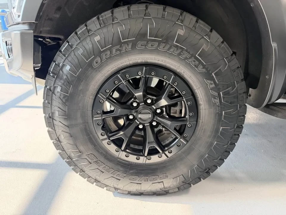 2023 Ford F-150 Raptor 14th Gen - Image 19 of 20