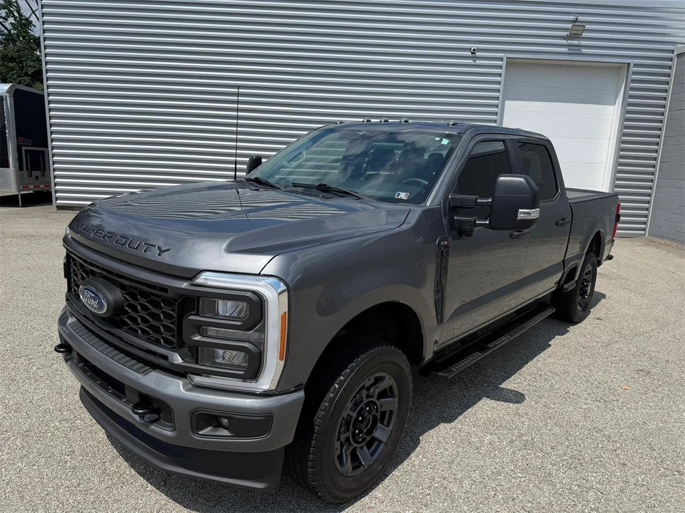 2023 Ford Super Duty 5th Gen - Image 3 of 31