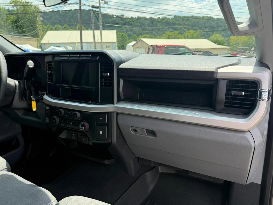 2023 Ford Super Duty 5th Gen - Image 30 of 31