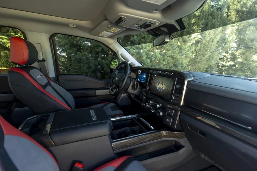 2023 Ford Super Duty 5th Gen - Image 26 of 31