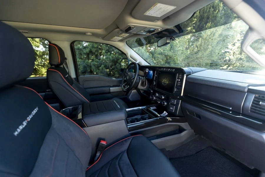 2023 Ford Super Duty 5th Gen - Image 24 of 31