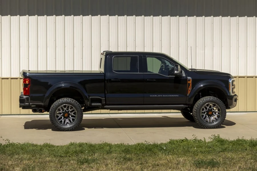 2023 Ford Super Duty 5th Gen - Image 7 of 31
