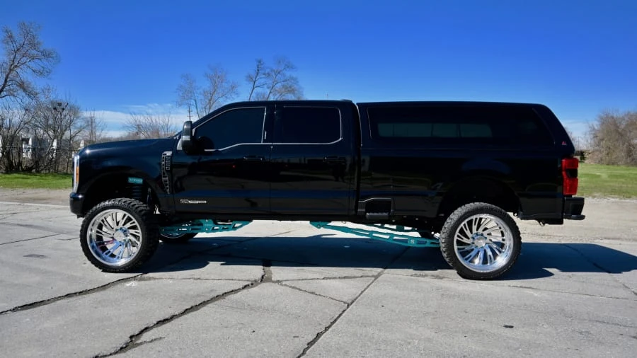 2023 Ford Super Duty 5th Gen - Image 2 of 21