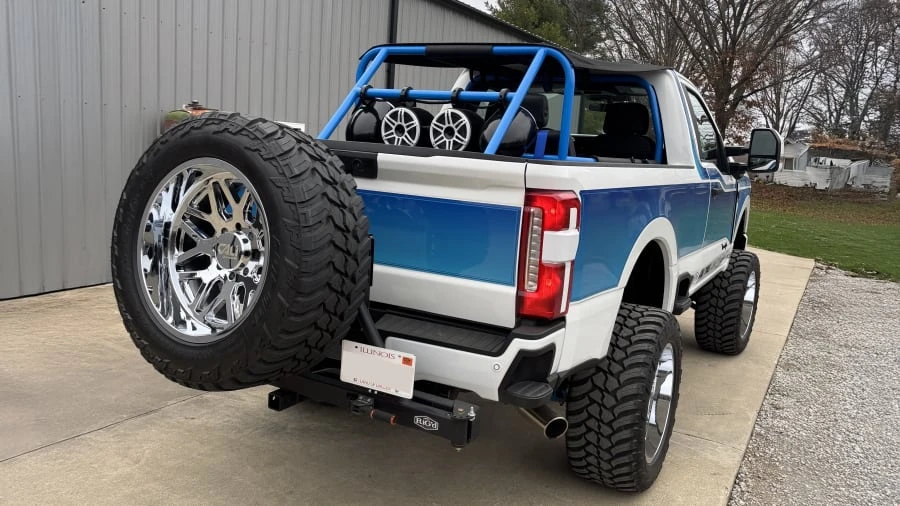 2023 Ford Super Duty 5th Gen - Image 2 of 17