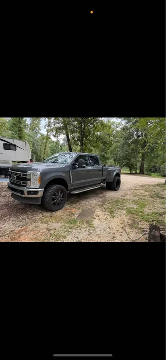 2023 Ford Super Duty 5th Gen - Image 2 of 4