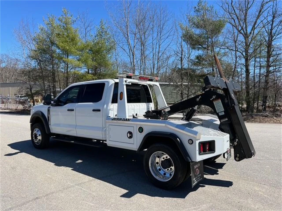 2023 Ford Super Duty 5th Gen - Image 4 of 16