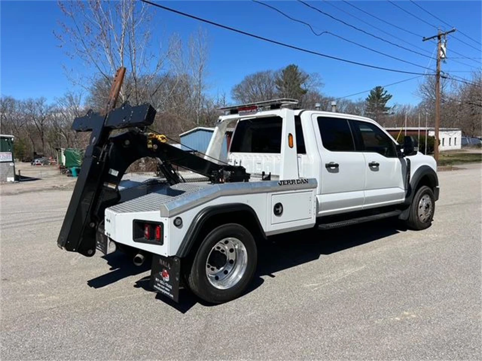 2023 Ford Super Duty 5th Gen - Image 10 of 16