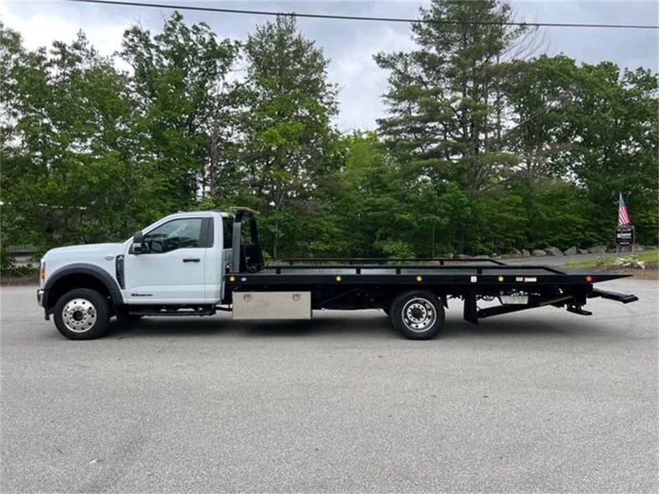 2023 Ford Super Duty 5th Gen - Image 3 of 21
