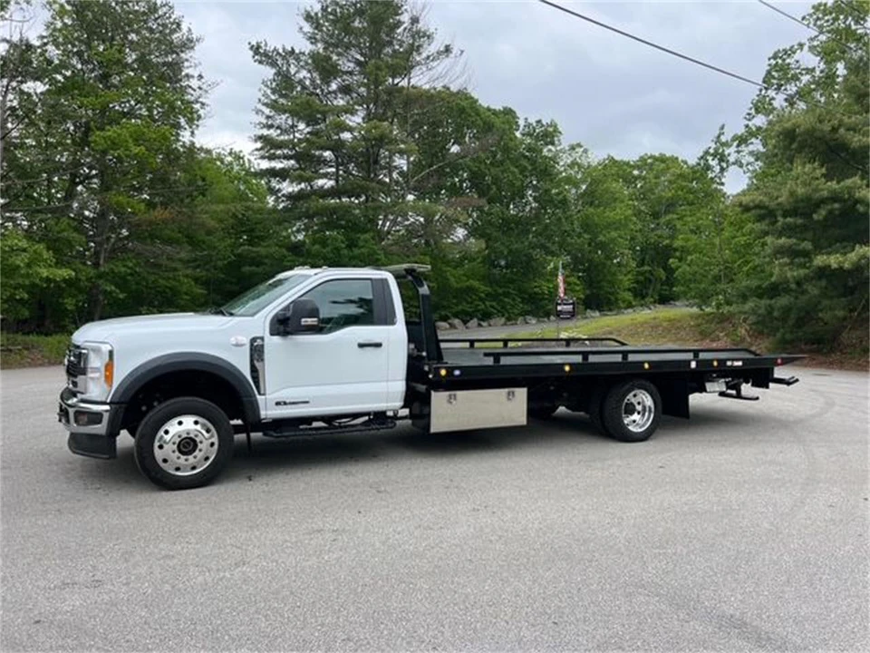 2023 Ford Super Duty 5th Gen - Image 2 of 21