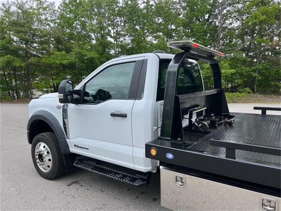 2023 Ford Super Duty 5th Gen - Image 5 of 21