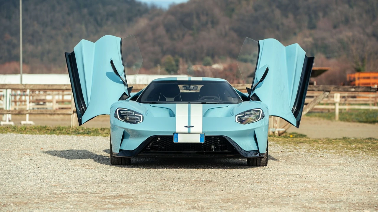 2023 Ford GT 2nd Gen - Image 17 of 31