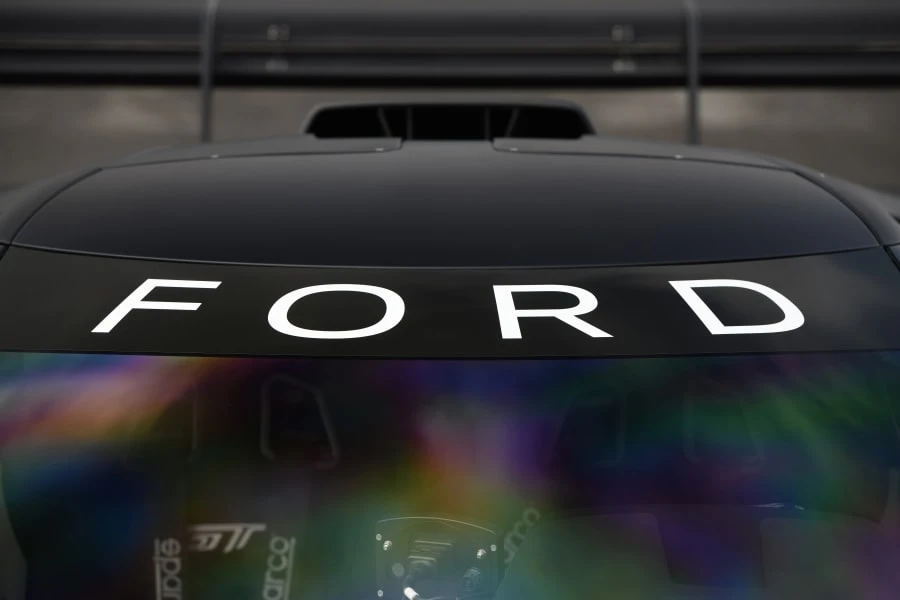 2023 Ford GT - Image 15 of 31