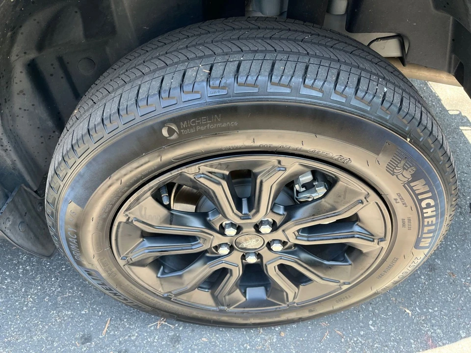 2023 Ford Maverick - Image 26 of 31