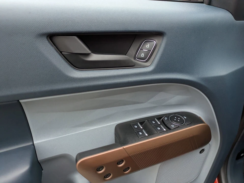2023 Ford Maverick - Image 17 of 21