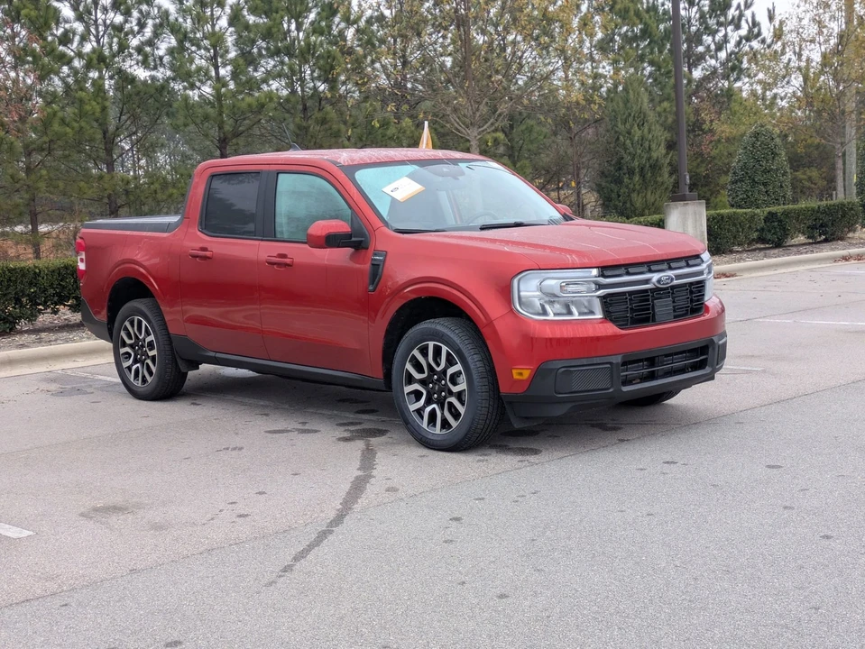 2023 Ford Maverick - Image 2 of 12