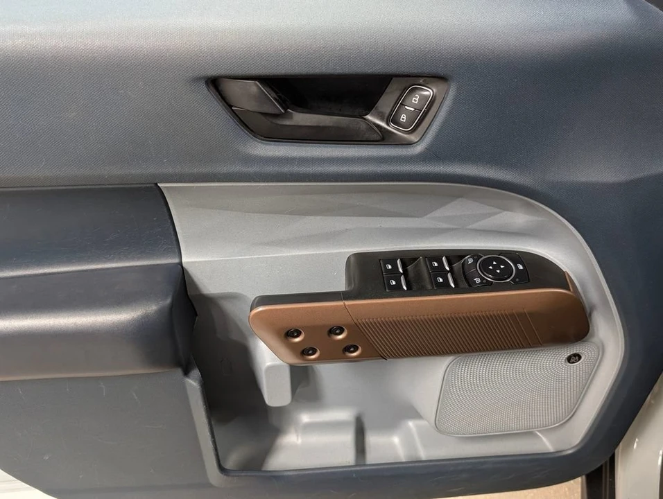 2023 Ford Maverick - Image 11 of 31