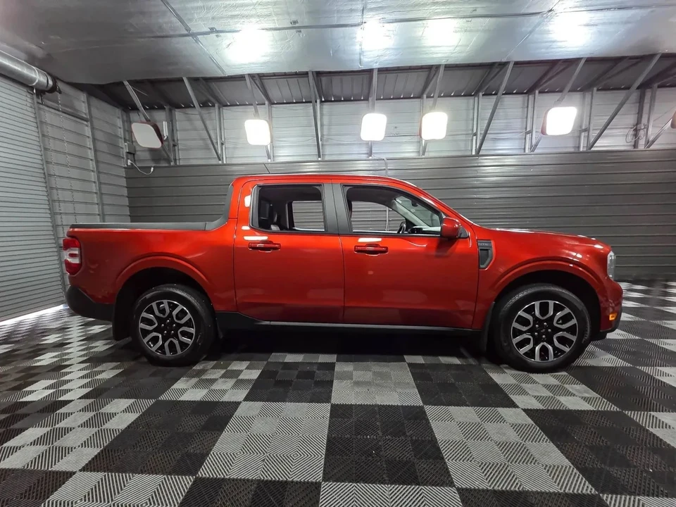 2023 Ford Maverick - Image 9 of 12