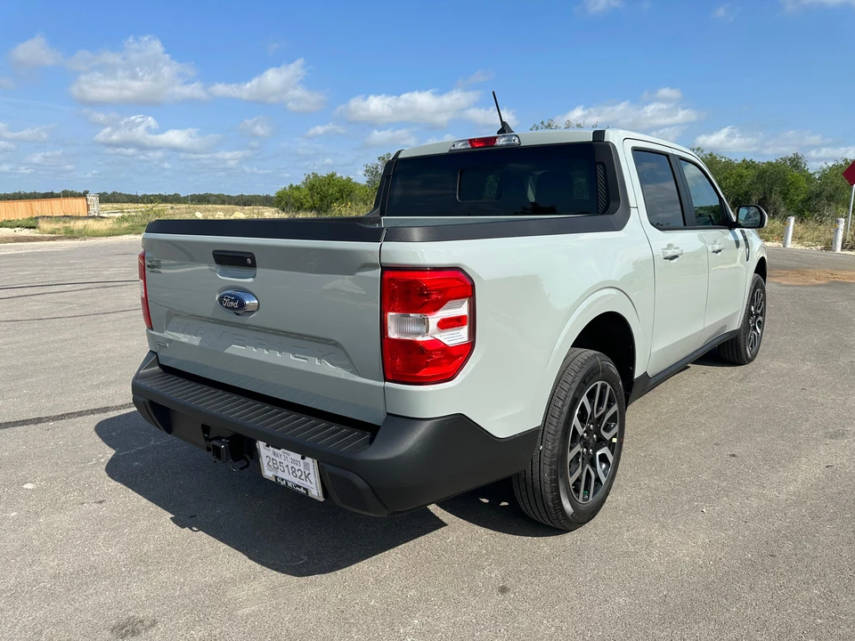 2023 Ford Maverick - Image 15 of 31