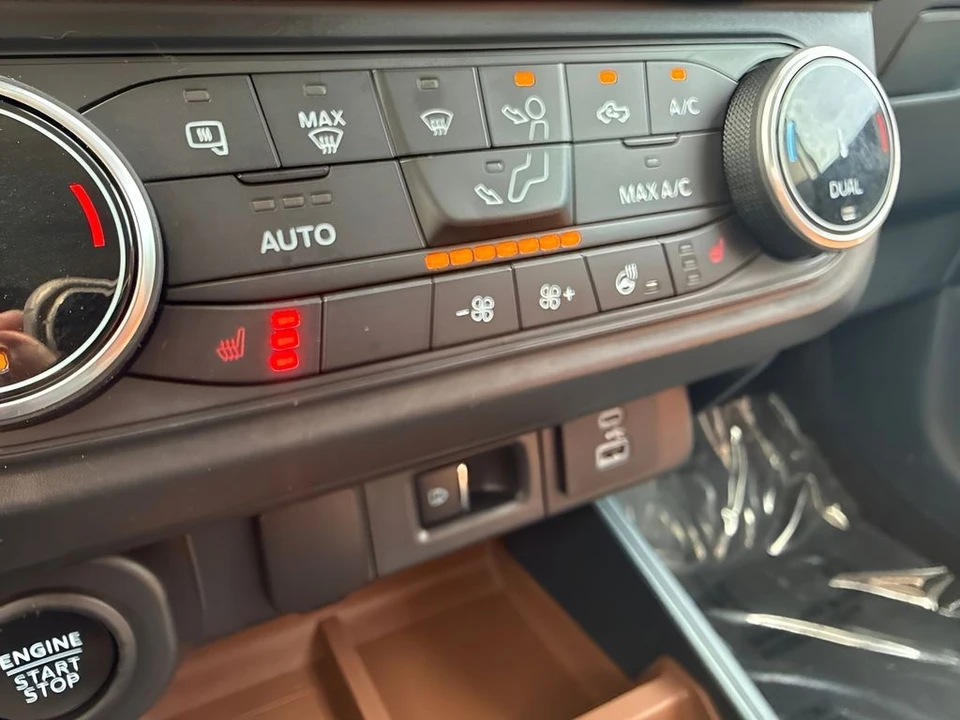 2023 Ford Maverick - Image 13 of 25