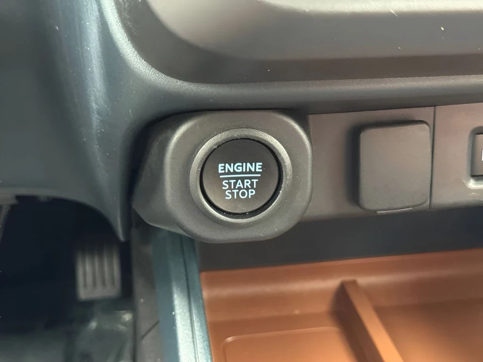 2023 Ford Maverick - Image 13 of 25